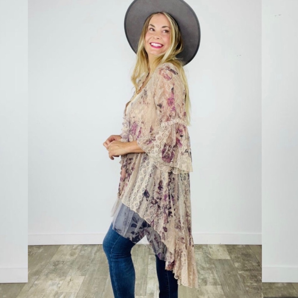 ❌SOLD❌ New! Sz Sm. Stretchy Lace Kimono! By Origami: Apparel By Vivian